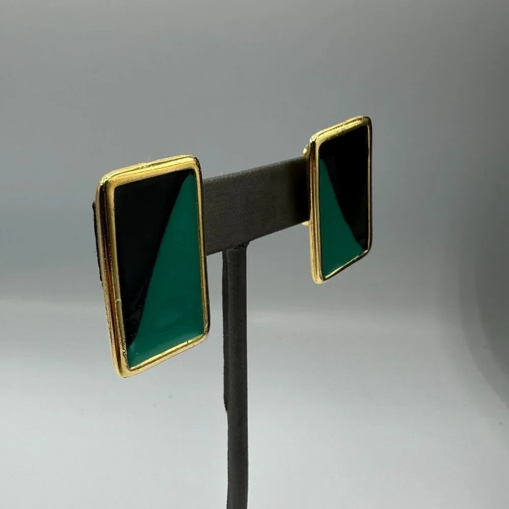 3/$30 Vintage Green Black Clip On Earrings Gold Tone Rectangular Color Block 1